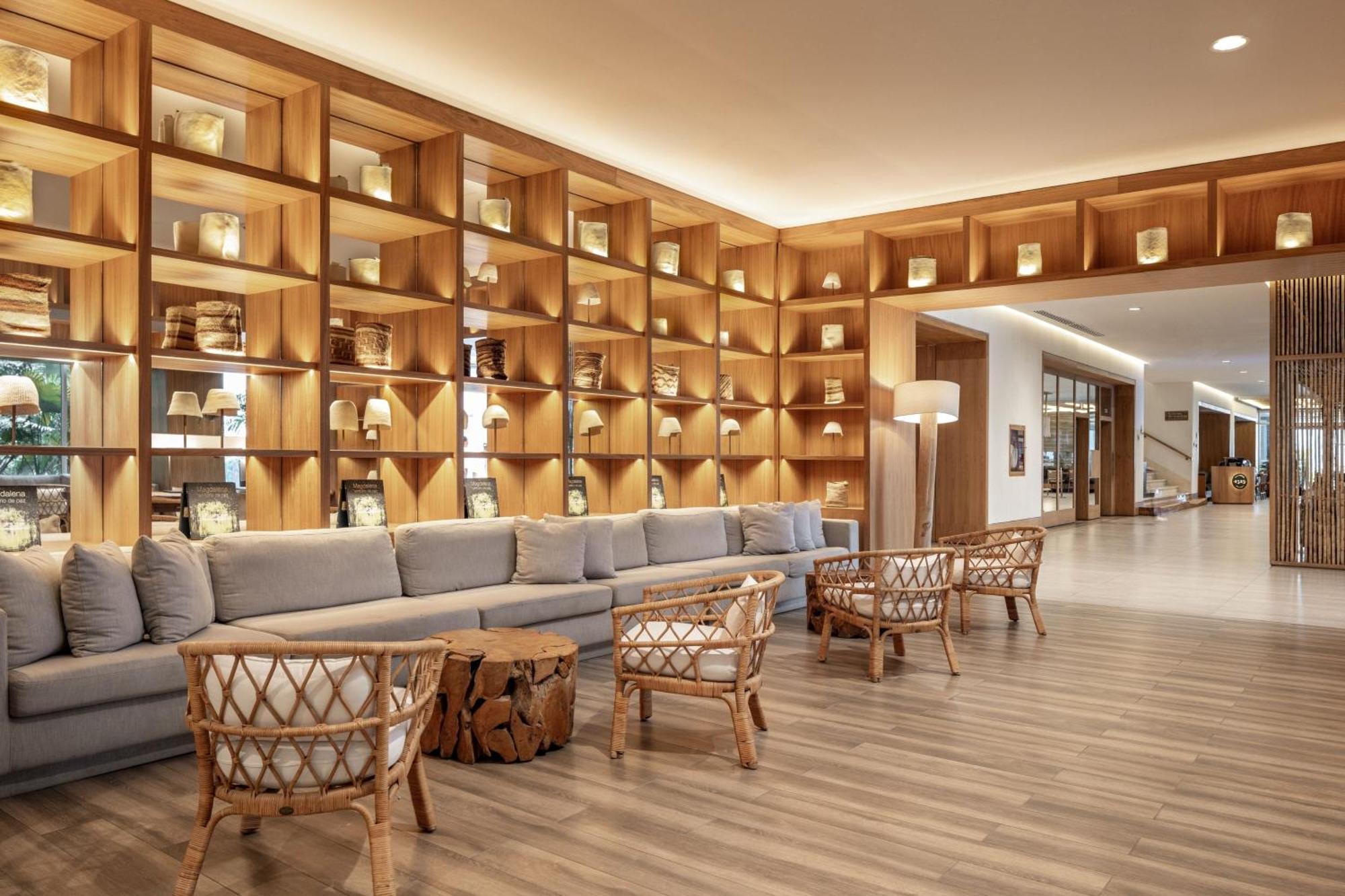 산타 마르타 메리어트 리조트 플라야 도르미다 산타마르타 외부 사진 The lobby of the hotel