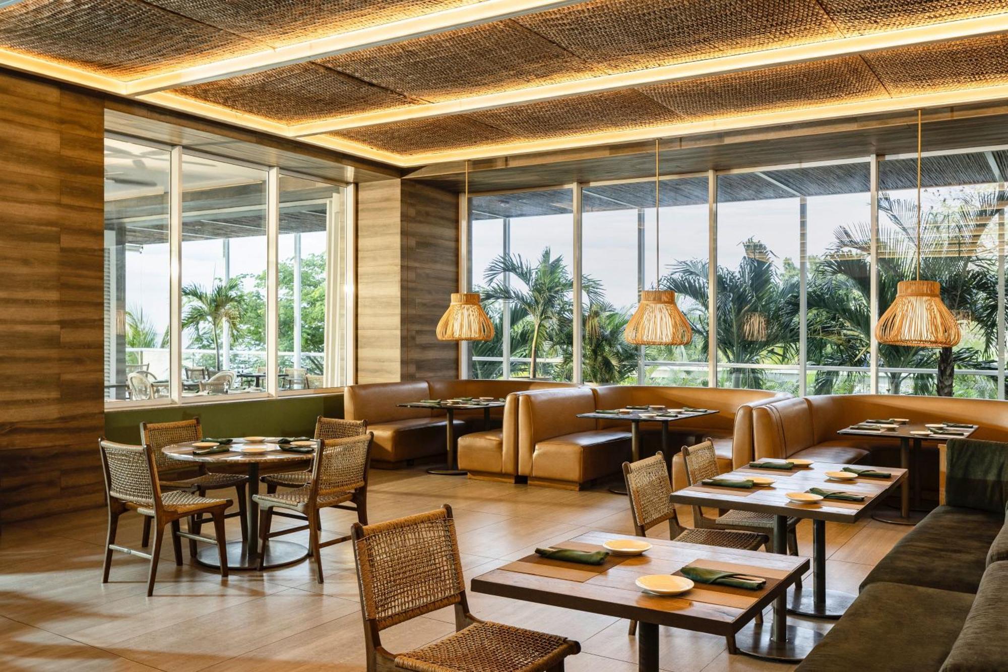 산타 마르타 메리어트 리조트 플라야 도르미다 산타마르타 외부 사진 The interior of the restaurant