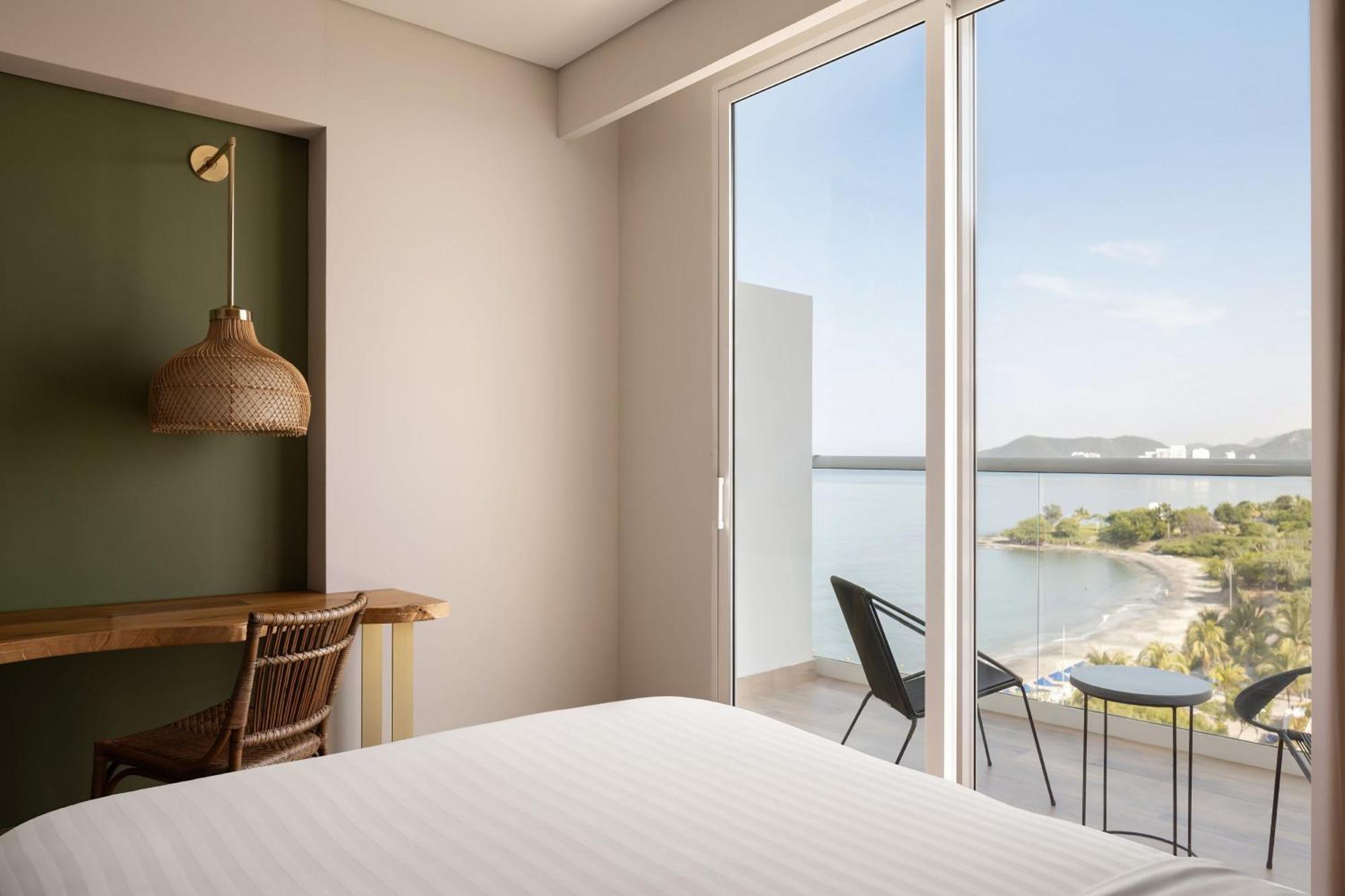 산타 마르타 메리어트 리조트 플라야 도르미다 산타마르타 외부 사진 A room at the hotel
