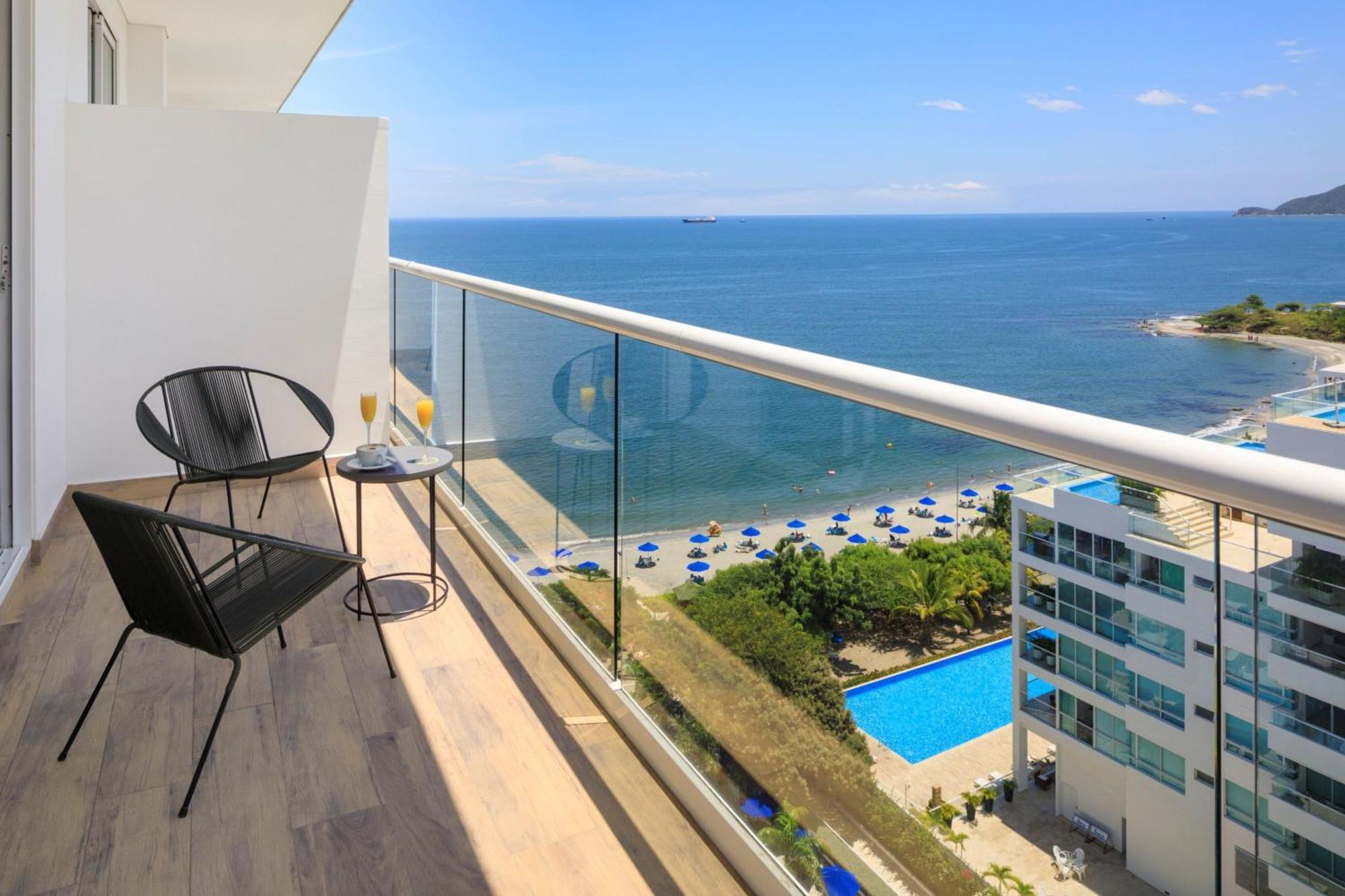 산타 마르타 메리어트 리조트 플라야 도르미다 산타마르타 외부 사진 A balcony