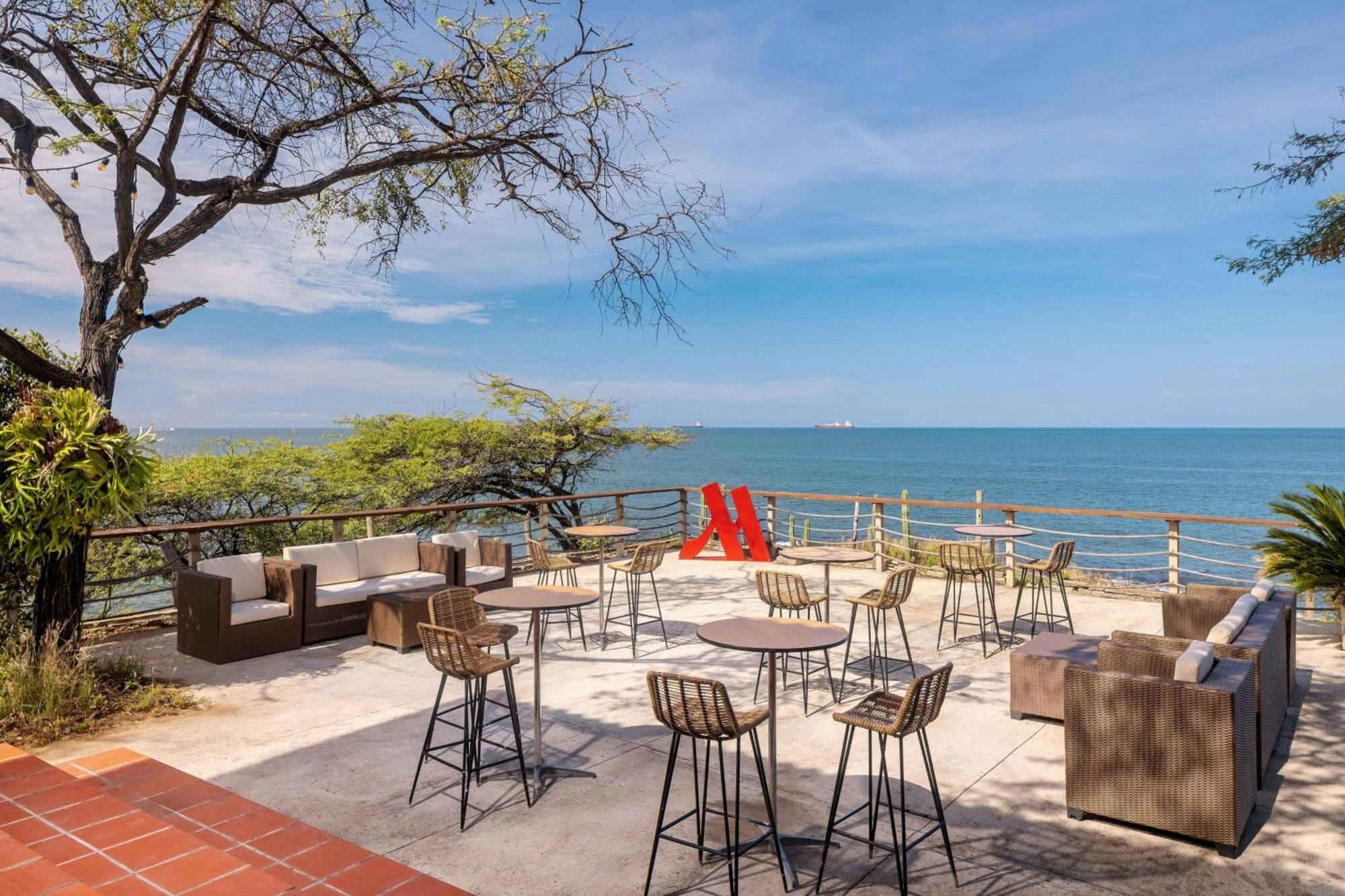산타 마르타 메리어트 리조트 플라야 도르미다 산타마르타 외부 사진 The W Lounge at Kilimanjaro International Airport